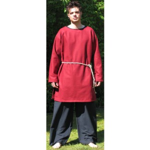 Medieval Tunic in felt medium lenght